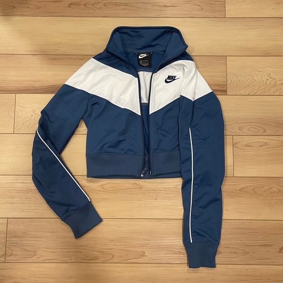 blue and white nike vintage zip up - Picture 2 of 5